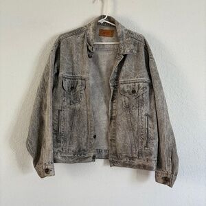 1980s Levi's Jean Jacket fits like XL